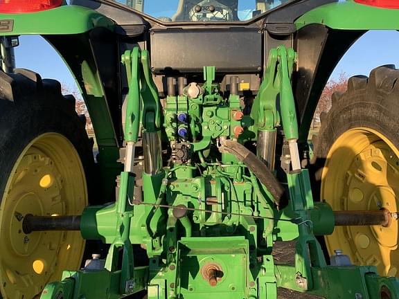 Image of John Deere 6155M equipment image 4