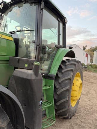 Image of John Deere 6155M equipment image 4