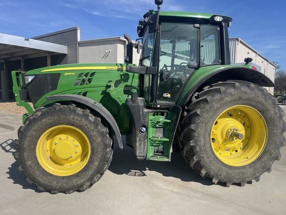 Image of John Deere 6155M equipment image 3