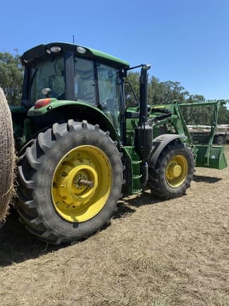 Image of John Deere 6155M equipment image 4