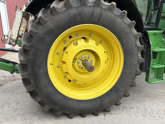 Image of John Deere 6155R equipment image 4