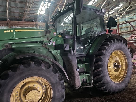 Image of John Deere 6155R equipment image 3