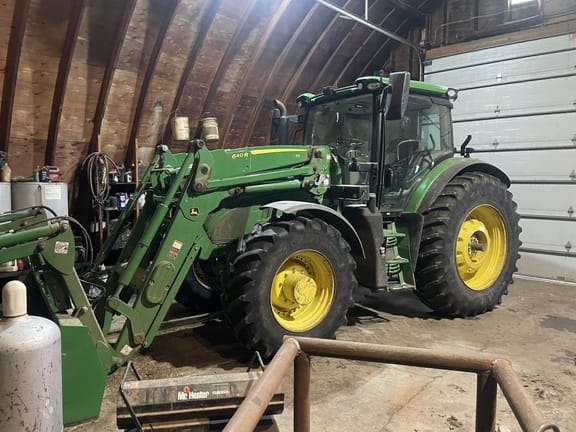 2022 John Deere 6155R Equipment Image0