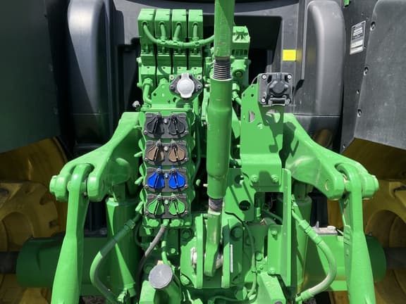 Image of John Deere 6155R equipment image 2