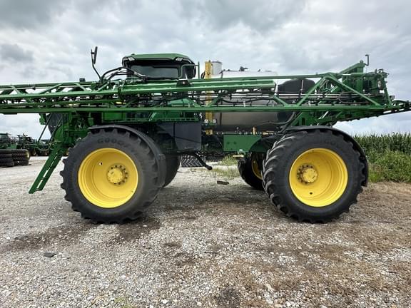 Image of John Deere 616R equipment image 1