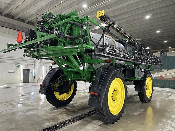 Image of John Deere 616R equipment image 2