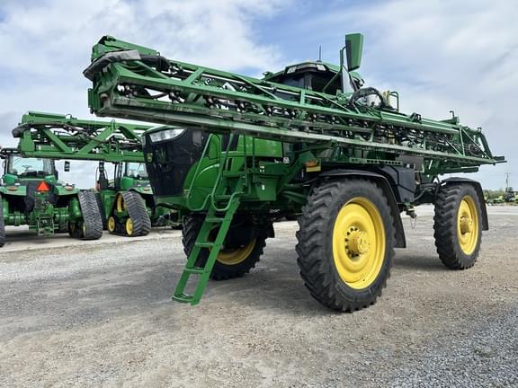 Image of John Deere 616R equipment image 1