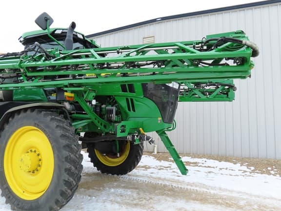 Image of John Deere 616R equipment image 3