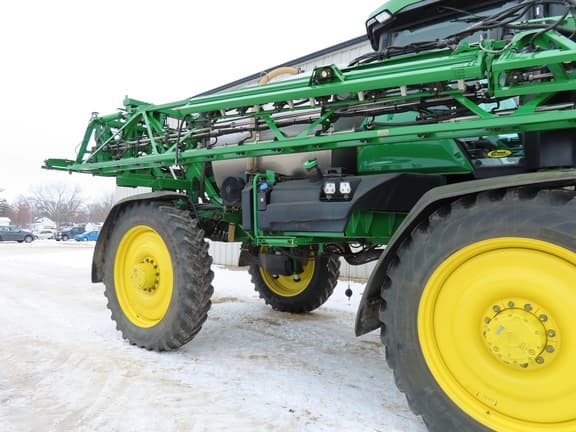 Image of John Deere 616R equipment image 2