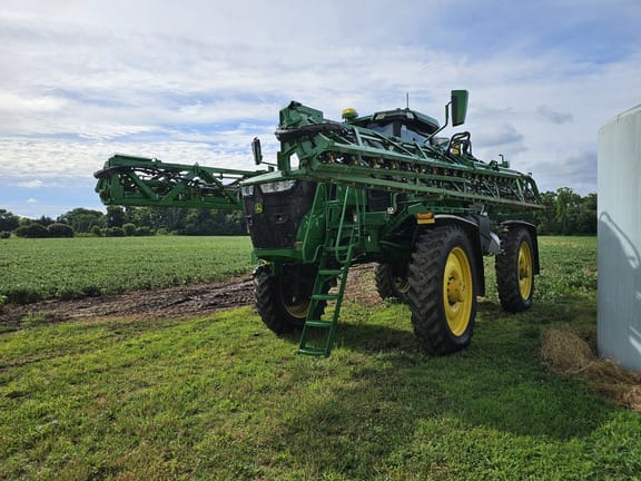 2022 John Deere 616R Equipment Image0