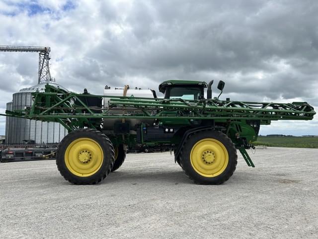 Image of John Deere 616R equipment image 4