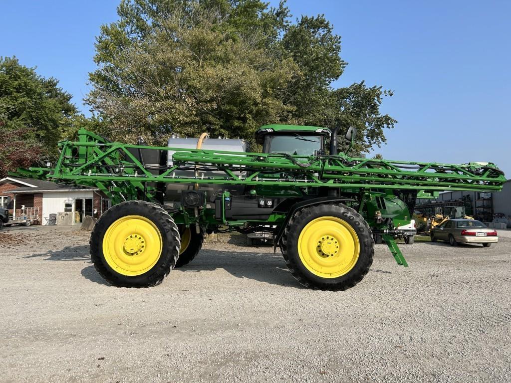 Image of John Deere 616R Primary Image