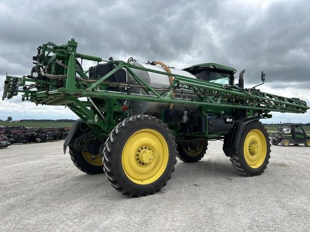 Image of John Deere 616R equipment image 3
