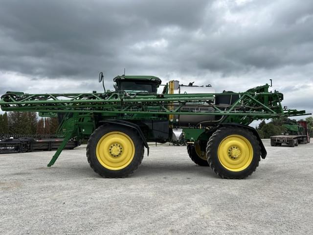 Image of John Deere 616R equipment image 1