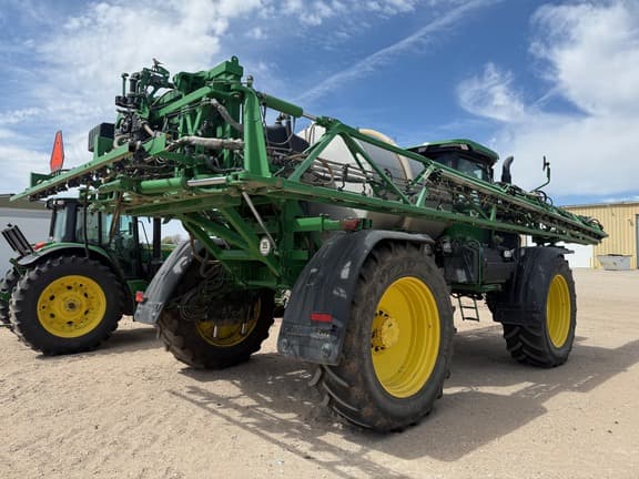 Image of John Deere 616R equipment image 4