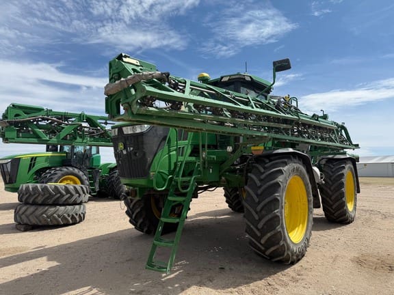 2022 John Deere 616R Equipment Image0