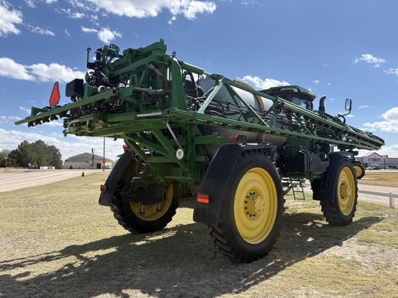 Image of John Deere 616R equipment image 1
