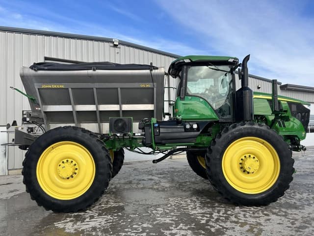 Image of John Deere 616R equipment image 3