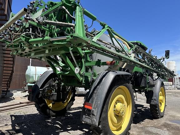 Image of John Deere 616R equipment image 4