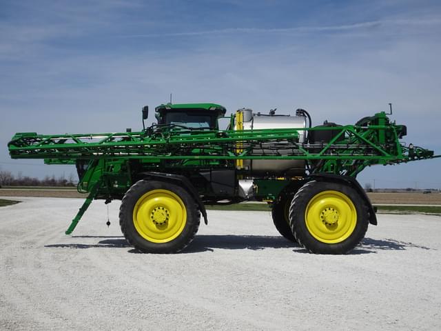 Image of John Deere 616R equipment image 2