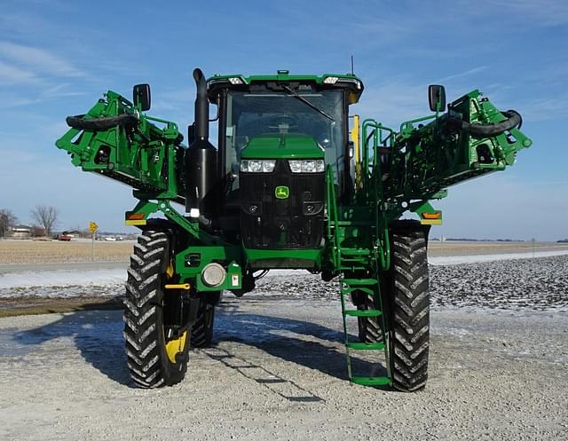 Image of John Deere 616R equipment image 2