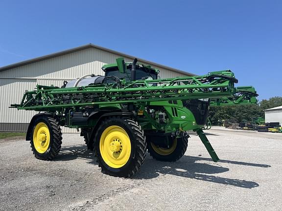 Image of John Deere 616R equipment image 1