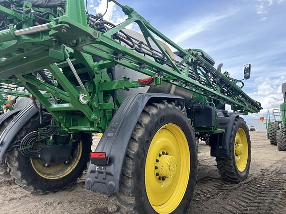 Image of John Deere 616R equipment image 2