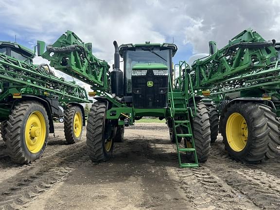 Image of John Deere 616R equipment image 1