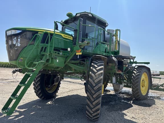 Image of John Deere 616R equipment image 2