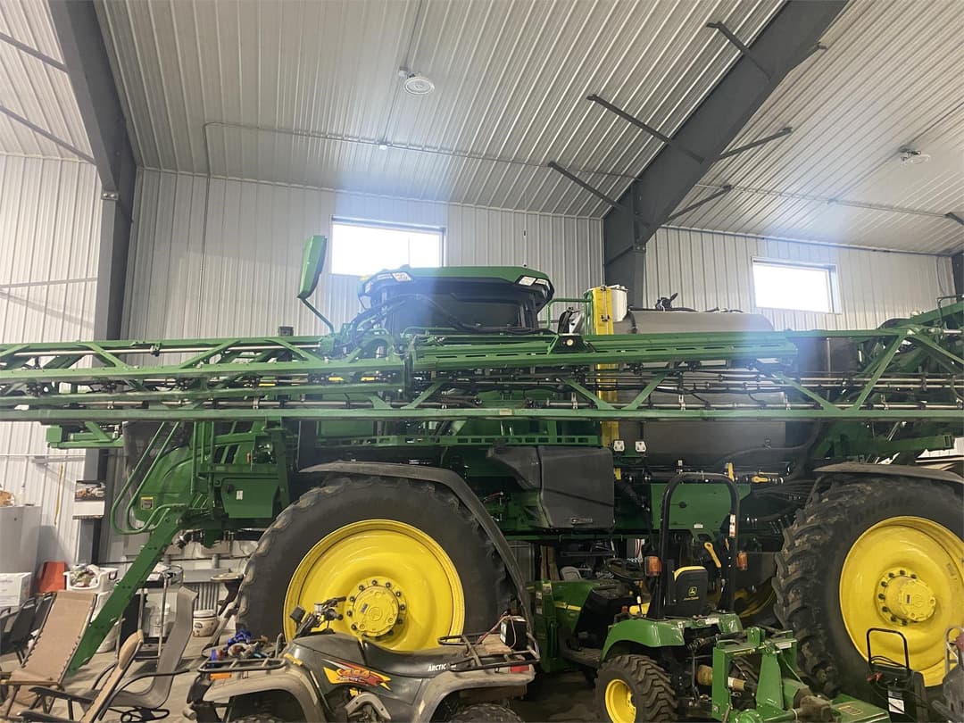 Image of John Deere 616R Image 1