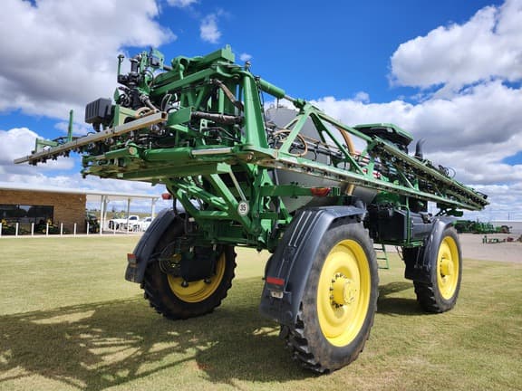 Image of John Deere 616R equipment image 4
