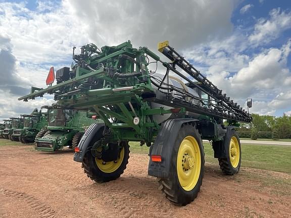 Image of John Deere 616R equipment image 1