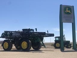 Image of John Deere 616R equipment image 1