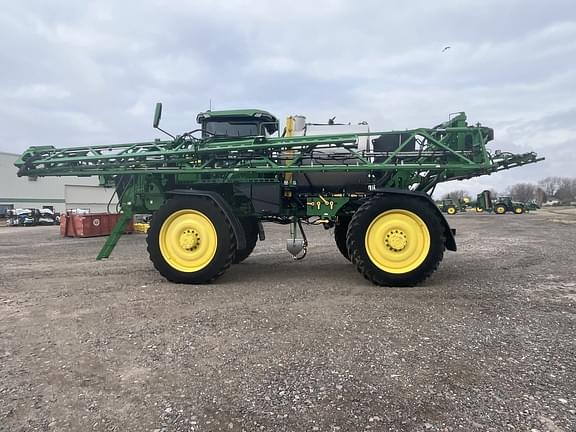 Image of John Deere 616R equipment image 4