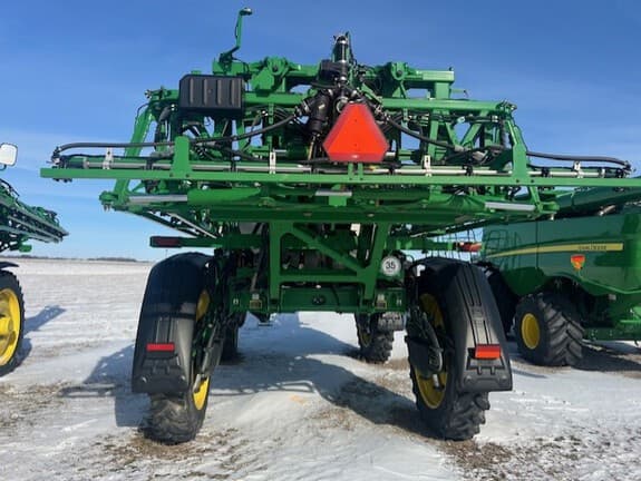 Image of John Deere 616R equipment image 3