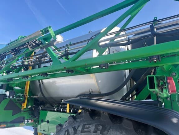 Image of John Deere 616R equipment image 4