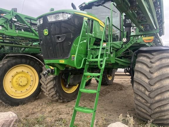 Image of John Deere 616R equipment image 1