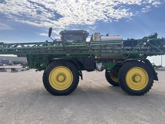 Image of John Deere 616R equipment image 4
