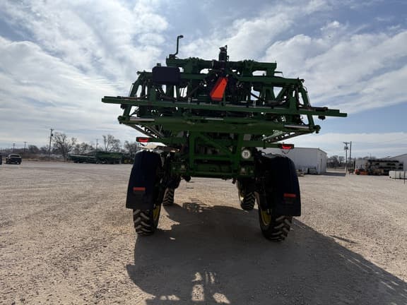 Image of John Deere 616R equipment image 3