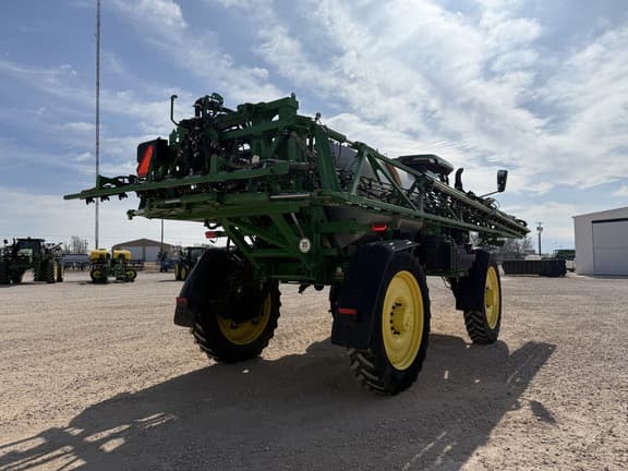 Image of John Deere 616R equipment image 4