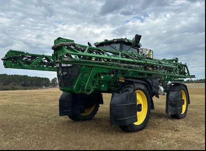 2022 John Deere 616R Equipment Image0
