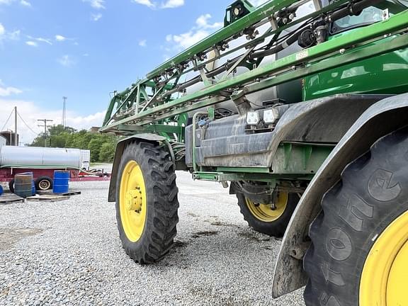 Image of John Deere 616R equipment image 3