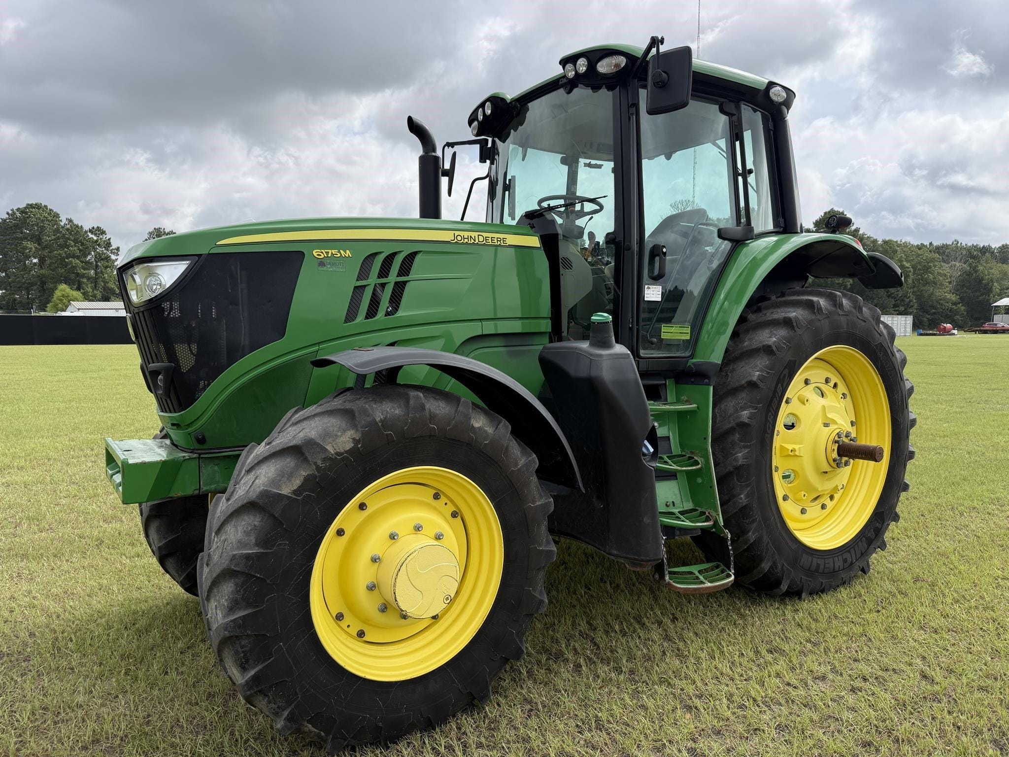 2022 John Deere 6175M Equipment Image0