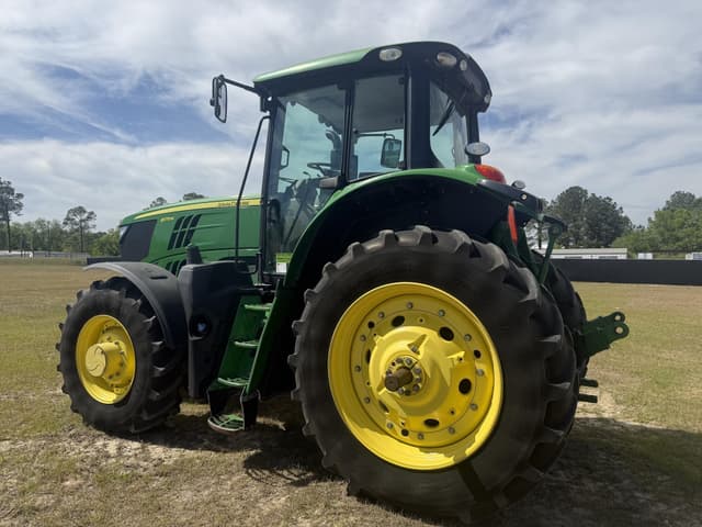 Image of John Deere 6175M equipment image 2