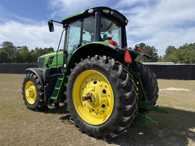 Image of John Deere 6175M equipment image 2