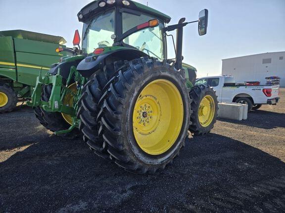 Image of John Deere 6175R equipment image 4