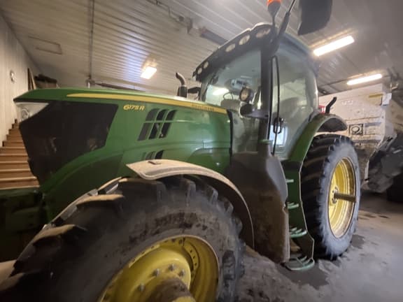 Image of John Deere 6175R equipment image 4