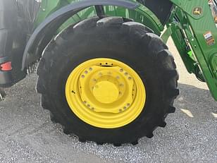 Main image John Deere 6175R 33