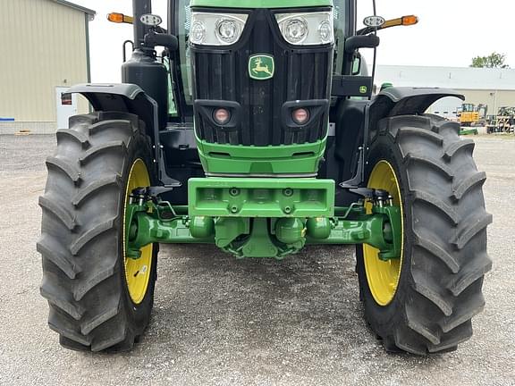 Image of John Deere 6175R equipment image 1