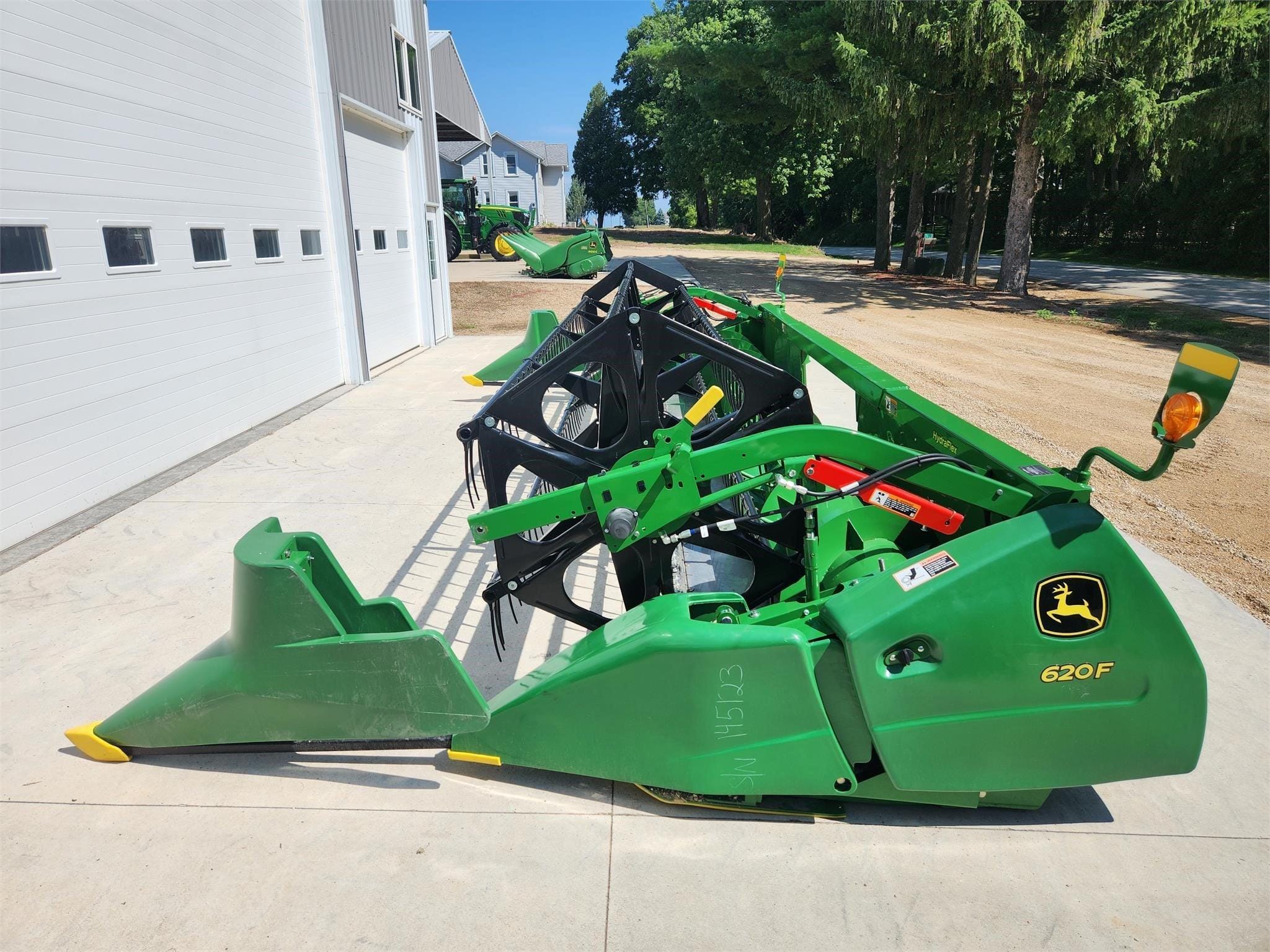 Main image John Deere 620F